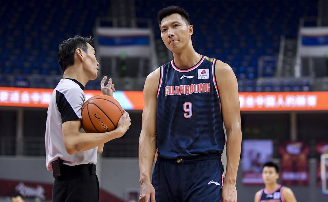 风云突变！广东宏远赛前完成体检；CBA常规赛版图或变；态度坚定；赛程密集仍需轮换的简单介绍
