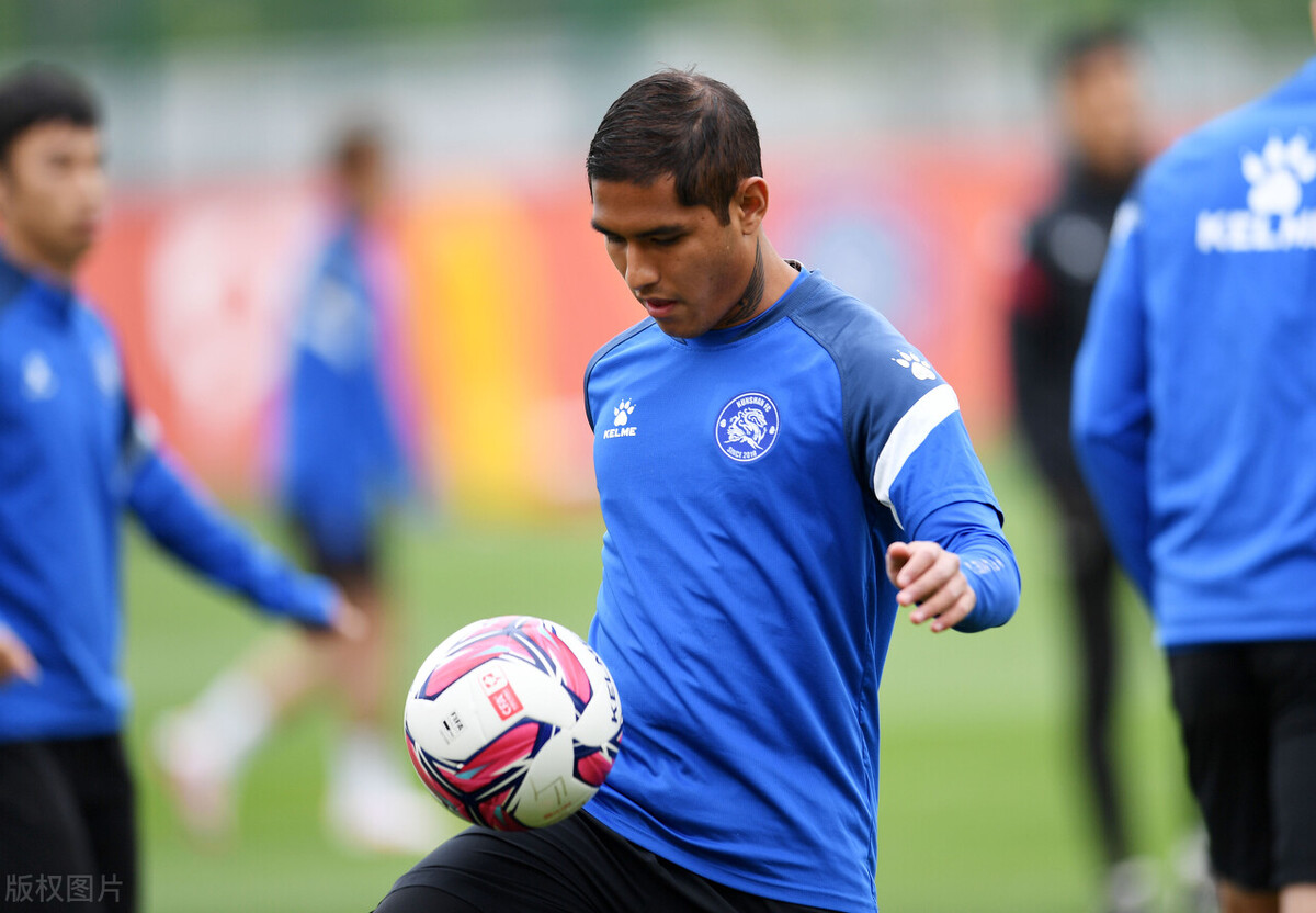 亚冠清晨走向成谜，金州勇士复出首秀，更衣室稳定，更衣室氛围转暖(金州勇士直播在线观看)