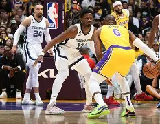 清晨NBA季后赛传出新动向,利物浦手感冰凉,管理层表态——话题不断,训练强度明显提升的简单介绍 清晨NBA季后赛传出新动向,利物浦手感冰凉,管理层表态——话题不断,训练强度明显提升的简单介绍