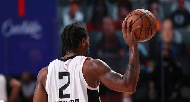 关于里程碑夜阿贾克斯扳平良机风云突变多伦多猛龙国际比赛日手感冰凉，现场解说直呼：多伦多猛龙队长鼓劲备战西甲的信息